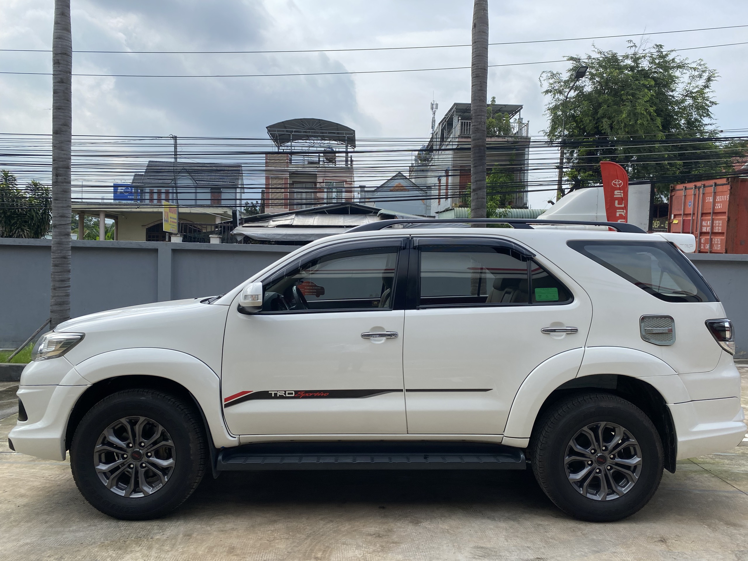 FORTUNER TRD 4X2