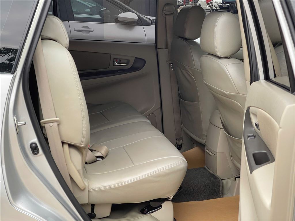 Toyota Innova G 2015 AT